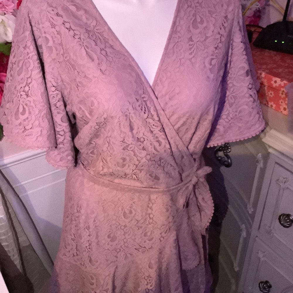 City chic dusty rose lace dress Sweet love plus size 24